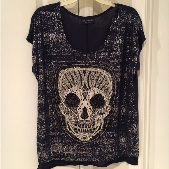 SKULL embellished top. - Picture 1 of 5